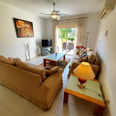 Jacobs Place Dom wakacyjny Pafos
